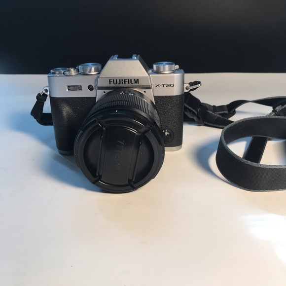 Digital camera - Picture 1 of 5